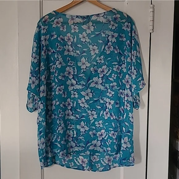 Torrid Sheer Floral Blouse - Picture 2 of 8